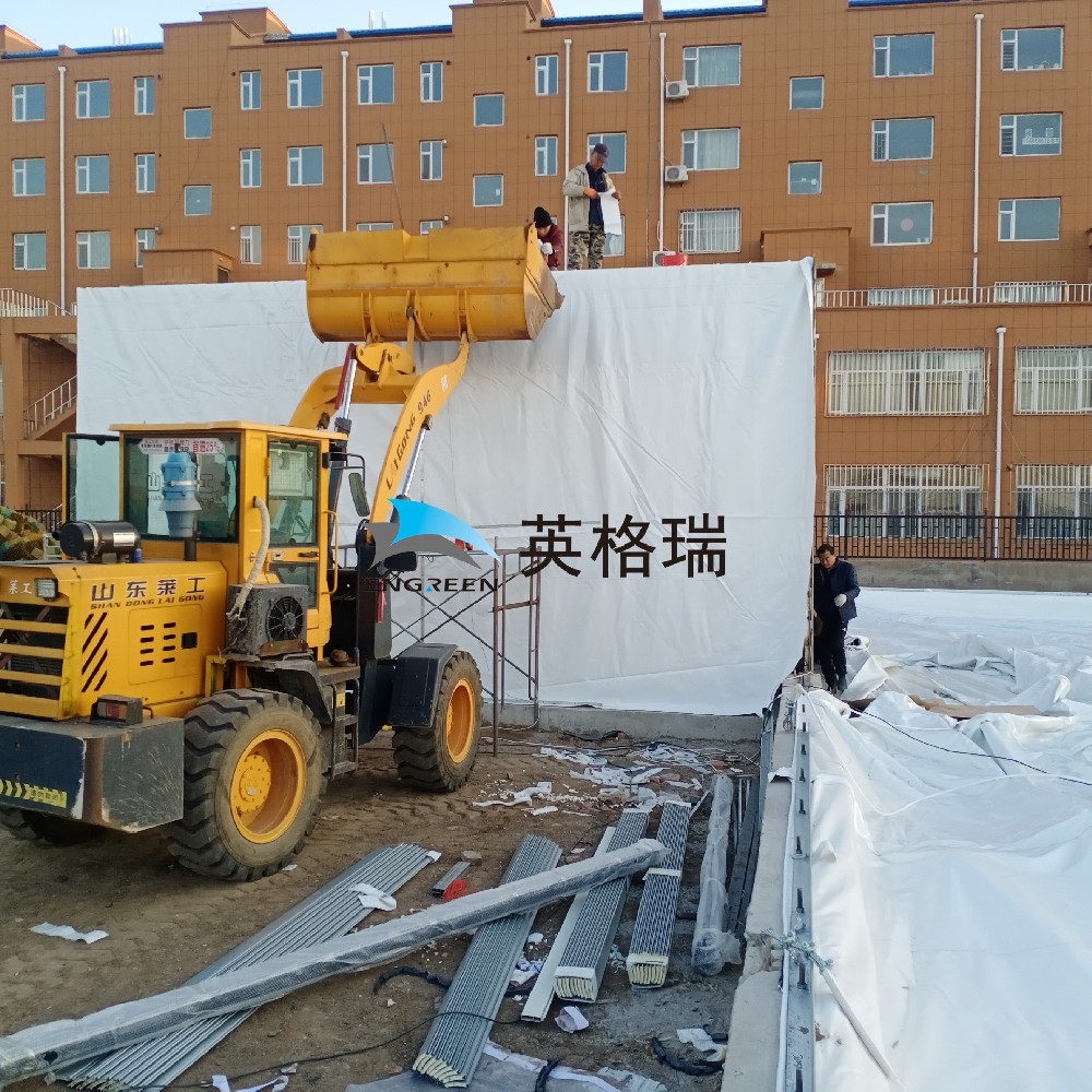 你知道建造一座合格的氣膜建筑，需要經歷哪些施工步驟嗎？英格瑞氣膜帶你了解氣膜建筑的施工流程！
